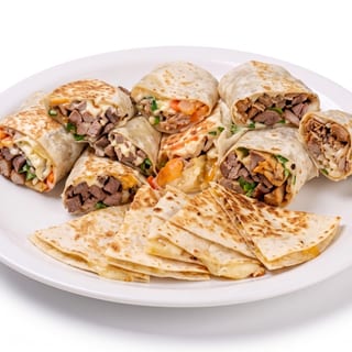 Charola Grande de  Quesadilla Y Burrito